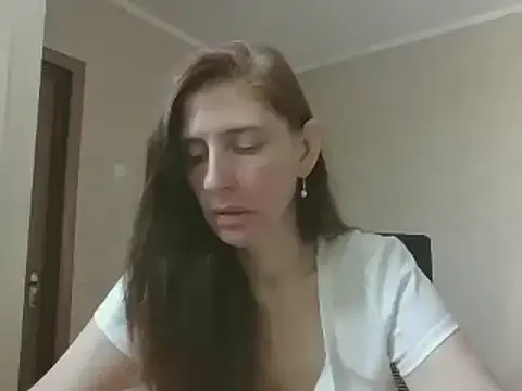 Carla – webcam model profile photo Image 7