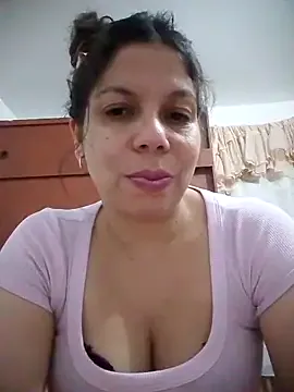EstefaniaBrown – webcam model profile photo Image 19