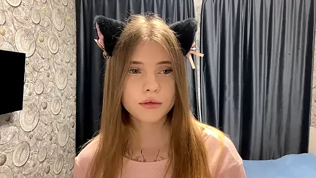 CarolinePepper Image 16