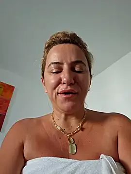 MariiD – webcam model profile photo Image 4