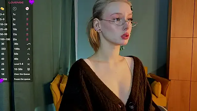 AlisonColemans – webcam model profile photo Image 19