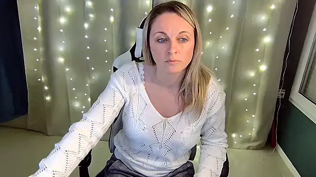 cassiehotsexy Image 2