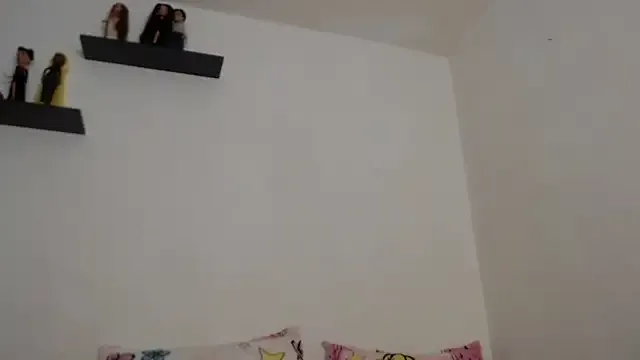 AdeleWood – webcam model profile photo Image 18