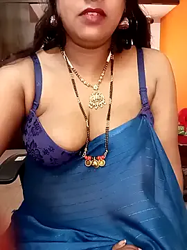 GrettaGrand – webcam model profile photo Image 2