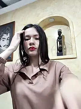 Bella – webcam model profile photo Image 6