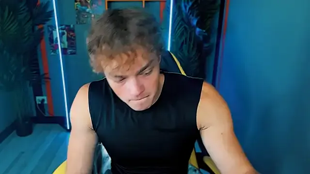 SerenaStar – webcam model profile photo Image 2