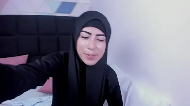 chaymae_nah_ Image 2