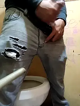 HillaryDiez – webcam model profile photo Image 6