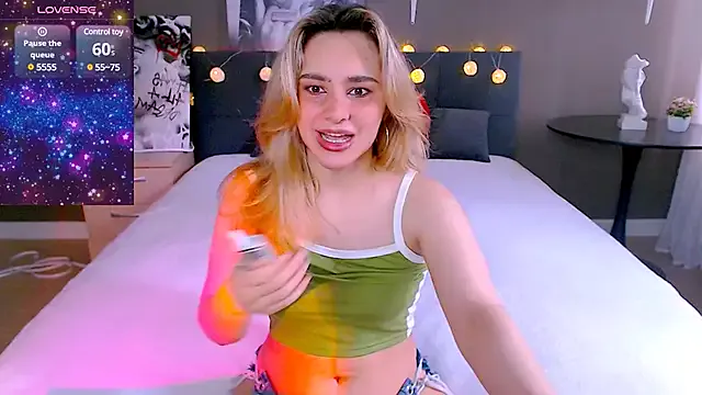 priya_sharma02 – webcam model profile photo Image 17