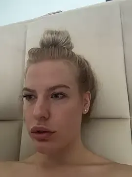 KateJordann – webcam model profile photo Image 2