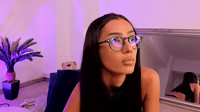 onetimeandforever – webcam model profile photo Image 5