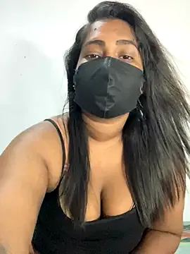 Bella – webcam model profile photo Image 12