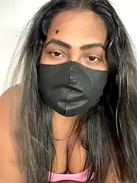 Bella – webcam model profile photo Image 8