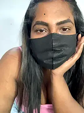 Bella – webcam model profile photo Image 9