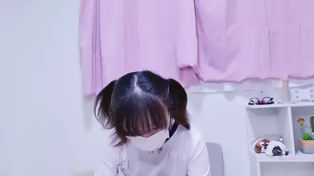 EsmeBrowm – webcam model profile photo Image 8