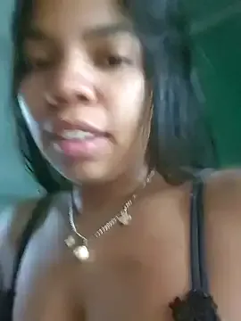 MainPleasure – webcam model profile photo Image 2