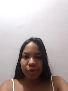 MainPleasure – webcam model profile photo Image 9