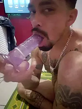 SerenaStar – webcam model profile photo Image 12