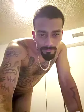 SerenaStar – webcam model profile photo Image 3