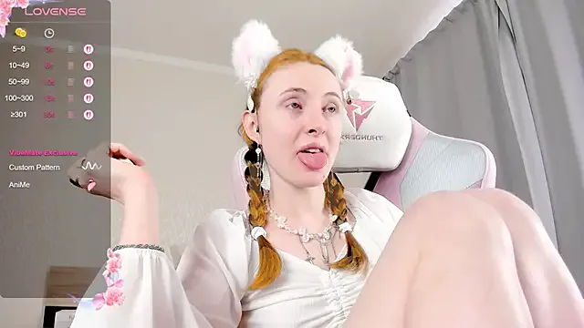 MiraKova – webcam model profile photo Image 17