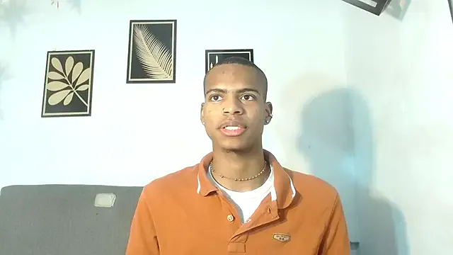 Benson18y – webcam model profile photo Image 3