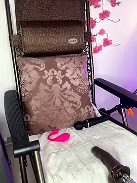 EsmeBrowm – webcam model profile photo Image 6