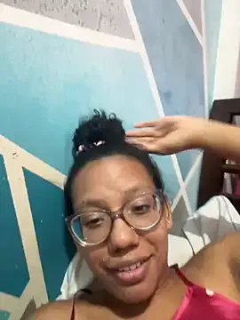 AyshaConnor – webcam model profile photo Image 6