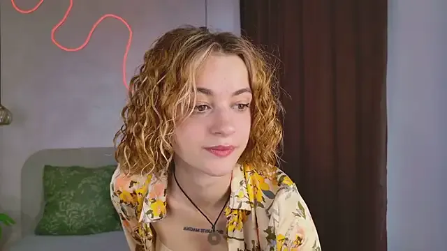 Kissing_Couple – webcam model profile photo Image 14