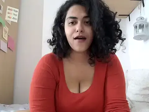 Curvydesifromgermany Image 18