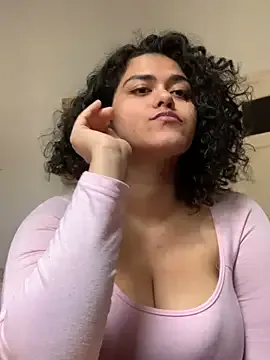 Curvydesifromgermany Image 2