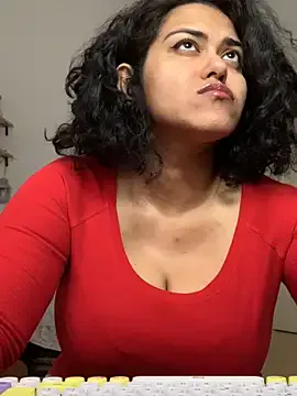 Curvydesifromgermany Image 8