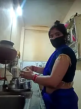 GrettaGrand – webcam model profile photo Image 2