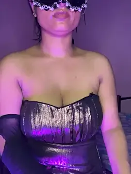 Evie – webcam model profile photo Image 5