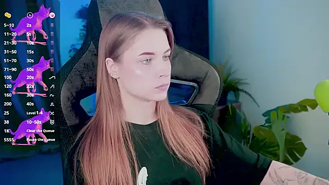 MiraKova – webcam model profile photo Image 15