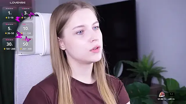 MiraKova – webcam model profile photo Image 9