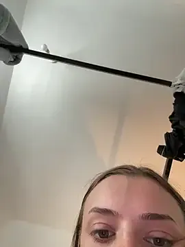 YasmienAtos – webcam model profile photo Image 2