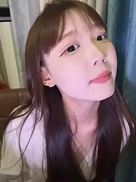 AyshaConnor – webcam model profile photo Image 13