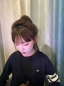 AyshaConnor – webcam model profile photo Image 6