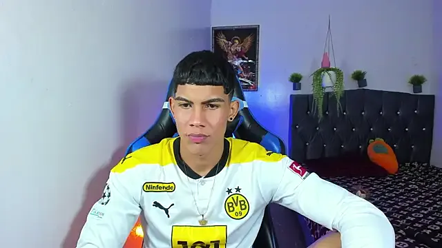 Anisyia – webcam model profile photo Image 15