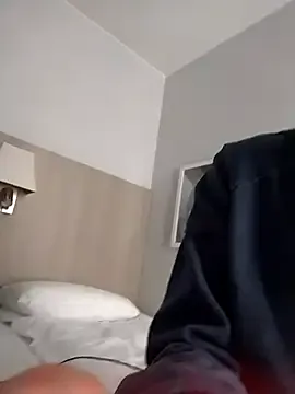 EsmeBrowm – webcam model profile photo Image 18