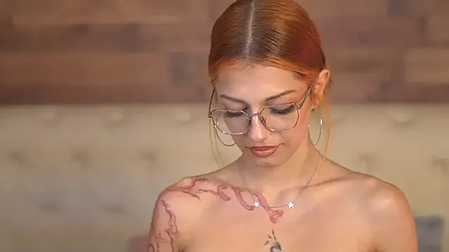 ElaRossie – webcam model profile photo Image 8