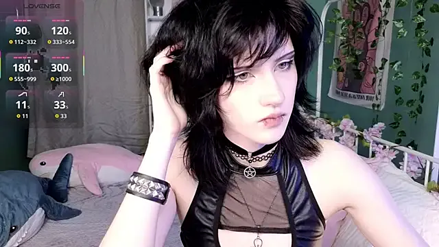 QueenTarote – webcam model profile photo Image 15