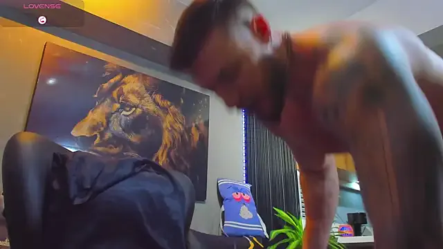 SherineNorth – webcam model profile photo Image 12