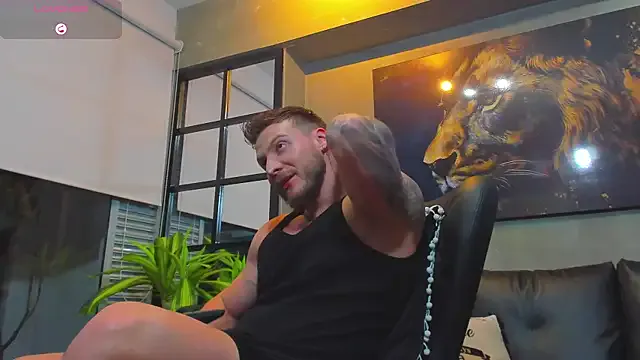 SherineNorth – webcam model profile photo Image 8