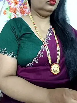 Bella-999 – webcam model profile photo Image 17