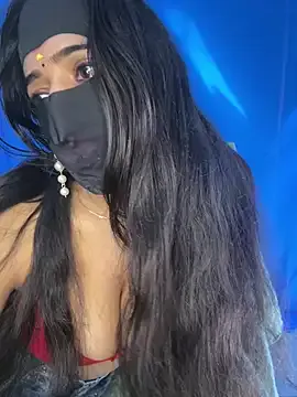 YoungSquad – webcam model profile photo Image 11