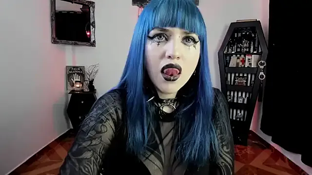 CrisstyBaez – webcam model profile photo Image 4