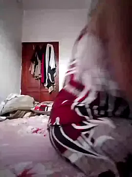 Bella – webcam model profile photo Image 6