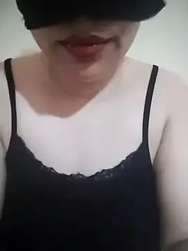 alicee16 – webcam model profile photo Image 5