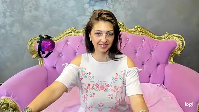 mc-Olivia – webcam model profile photo Image 9